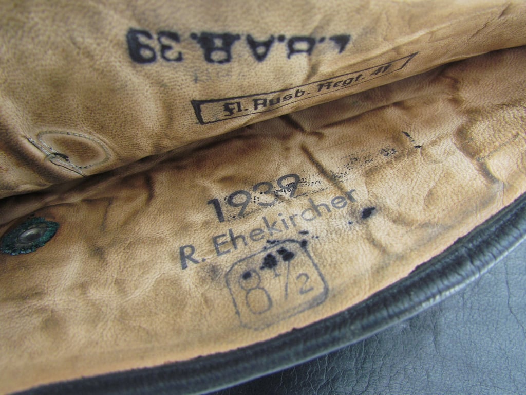 Early Luftwaffe Kradmelder Leather Gloves – L.B.A. 39 – Unit Marked