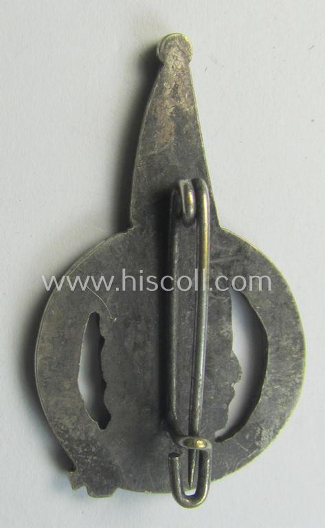 Attractive - and actually quite scarcely encountered! - WH (Heeres) so-called: 'Truppen-Traditionsabzeichen des 26. Panzer-Division' (aka: 'Grenadierkopf') as executed in greyish-silver-toned metal (ie. 'Buntmetall')