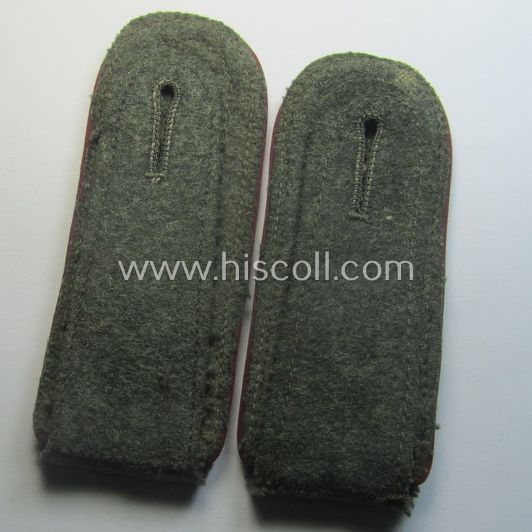 Superb pair of WH (Heeres) M41- o. M43-pattern, NCO-type shoulderstraps: 'Feldwebel eines (Nebel)Werfer-Rgts. o. Abtgs.'