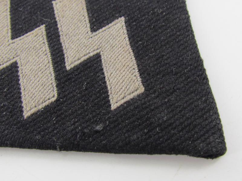 Waffen-SS ‘BeVo’ collar tab