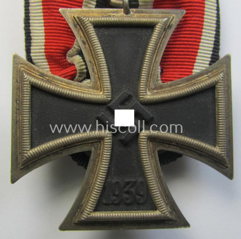 Superb, Iron Cross 2nd class (or: 'Eisernes Kreuz 2. Klasse') being a nicely preserved example (of a - by me - unidentified maker ie. 'Hersteller') and that comes period-mounted as a so-called: 'Einzelspange'