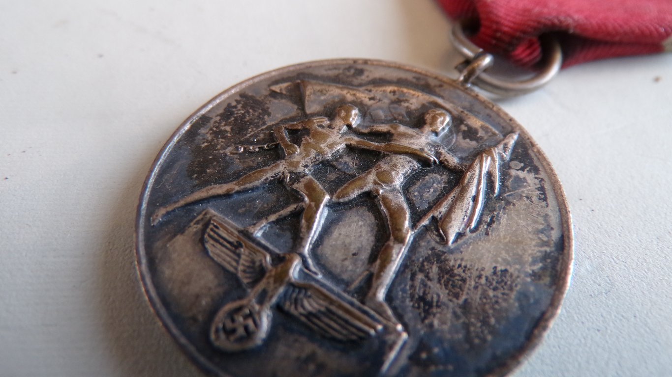 Cased 13 March 1938 Commemorative Medal