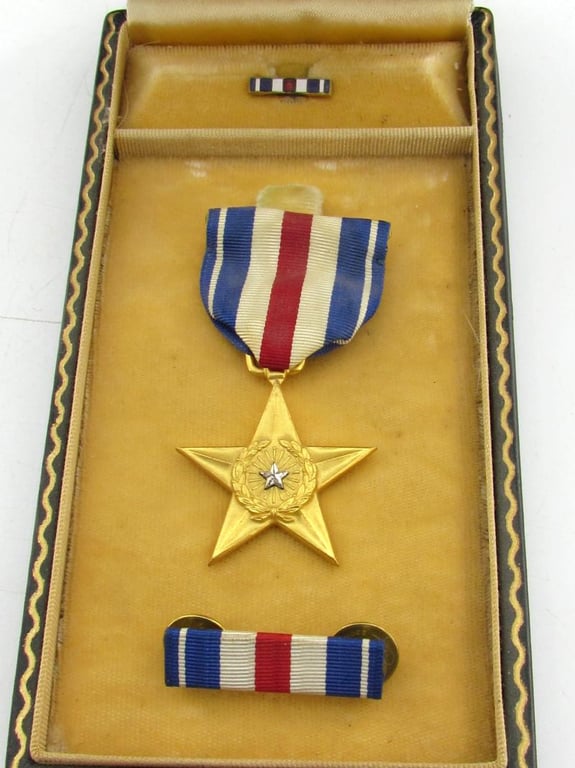 US WWII Silver Star Medal in Case