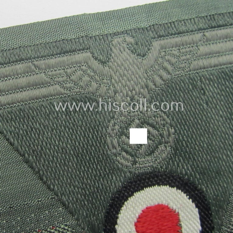 WH (Heeres) so-called: 'M43-pattern') cap-eagle/cocarde (ie. cap-trapezoid) as was specifically produced for usage on the so-called: 'M-43'-model field-caps (ie. 'Einheitsfeldmützen')