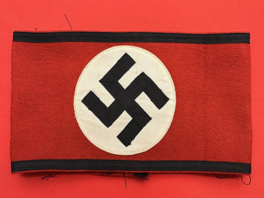 STUNNING GERMAN WWII THIRD REICH ORIGINAL ALLGEMEINE SS ARMBAND THICK RED WOOL WITH RZM SILK TAG INSIDE.