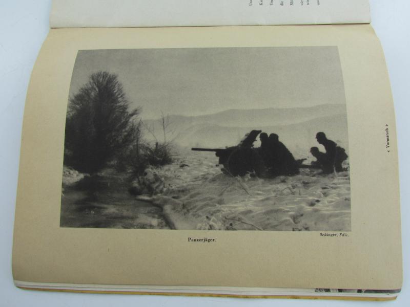 From the Rhine to the Loire - Memorabilia of a Field Division