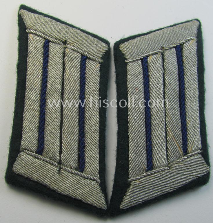 Pair of WH (Heeres) collar-tabs (ie. 'Kragenspiegel'): 'Offizier o. Arzt der Sanitäts-Trpn.'