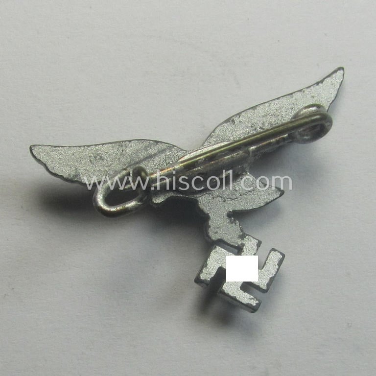 Tarnished silver-toned lapel-pin (ie. 'Zivilabzeichen') to be worn on the civil attire as was intended for usage by the various staff-members of the 'Luftwaffe'