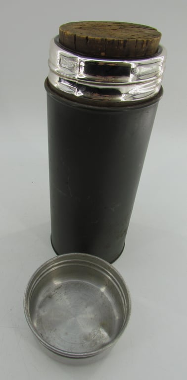 Wehrmacht Thermos Flask (Isolierflasche) – WaA Marked