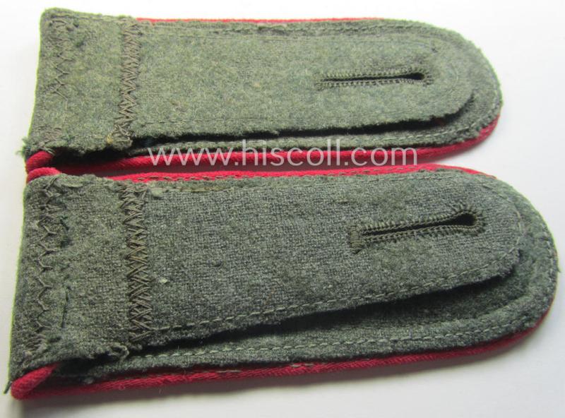 Pair of WH (Heeres) early- (ie. mid-) war-period (ie. 'M41- o. M43'-pattern) NCO-type shoulderstraps: 'Uffz. der Veterinär-Trpn. o. Generalsstabes'
