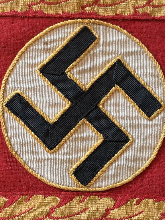 GERMAN WWII AUTHENTIC POLITICAL LEADERS NSDAP THIRD REICH ORTSGRUPPE LEVEL LEADERSHIP ARMBAND IN FINE CONDITION.