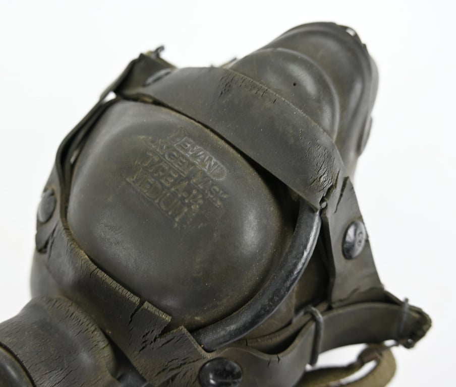 USAAF WW2 Oxygen Mask with Bottle