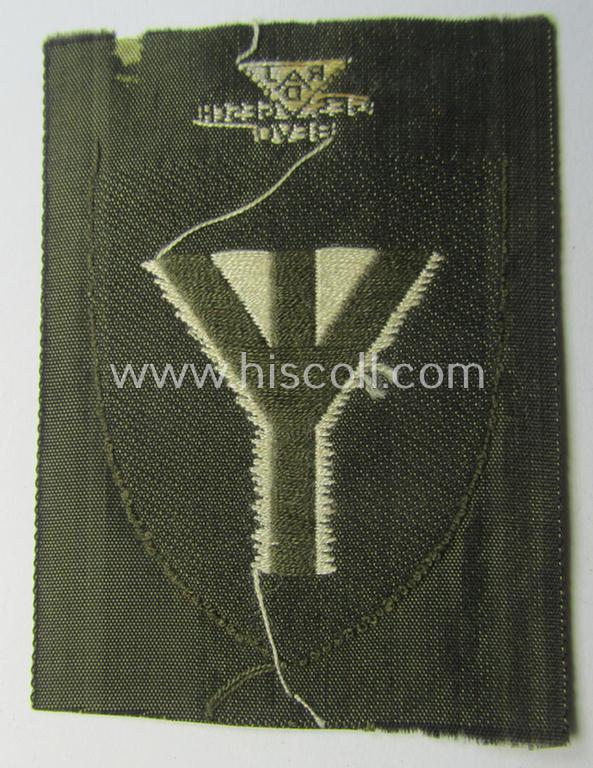 RAD (ie. 'Reichsarbeitsdient') armbadge in 'BeVo'-weave pattern: 'Sanitäts-Unterführer o. Mann' (ie. 'RAD-Feldscher')