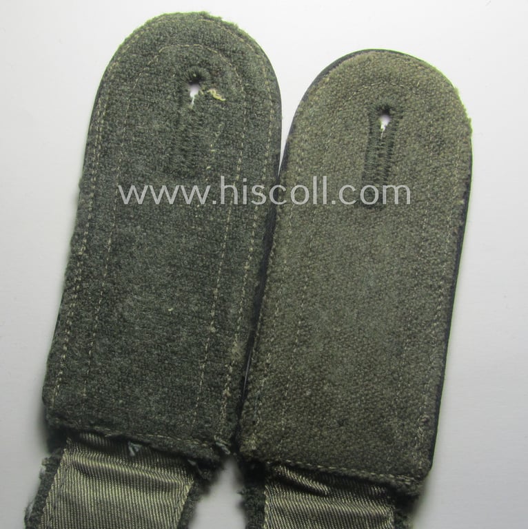 Pair of early- (ie. mid-) war-period so-called: 'M41 o. M43'-pattern, WH (Heeres) NCO-type shoulderstraps as piped in the black- (ie. 'schwarzer'-) coloured branchcolour as intended for an: 'Uffz. der Pionier-Trpn.'