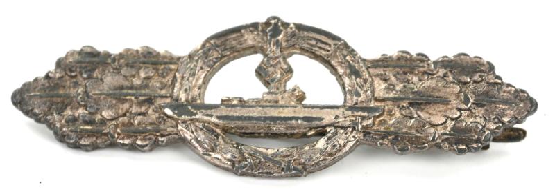 German KM U-Boat Front Clasp in Silver