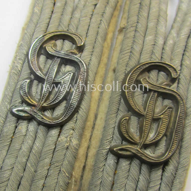 Superb - and fully matching! - pair of WH (Heeres) officers'-type, neatly 'cyphered' shoulderboards as was intended for usage by a: 'Leutnant der Infanterie' who served within the famous 'GrossDeutschland'-Div.