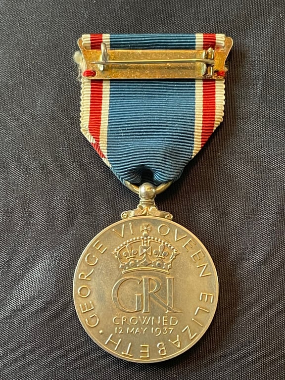 HARD TO FIND NAMED SET, CASED 1ST TYPE CBE, CORONATION MEDAL. ADDITIONAL PHOTOS