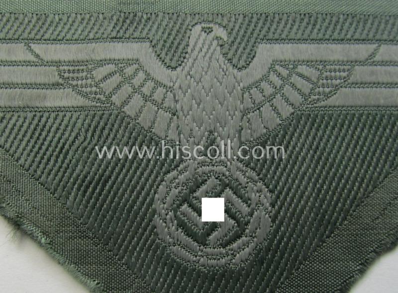 Later-war-period, WH (Heeres) so-called: 'M44'-pattern- and/or: trapezoid-shaped breasteagle (ie. 'Brustadler für Manns. u. Uffz.')