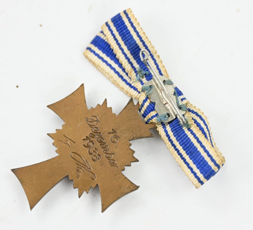 German Mother's Cross in Bronze Brooche