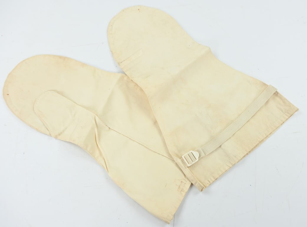 US WW2 Winter Camo Mittens