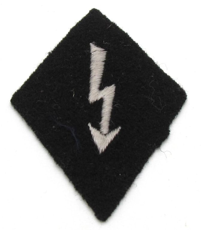 Waffen SS – Funker “radio operator” sleeve insignia