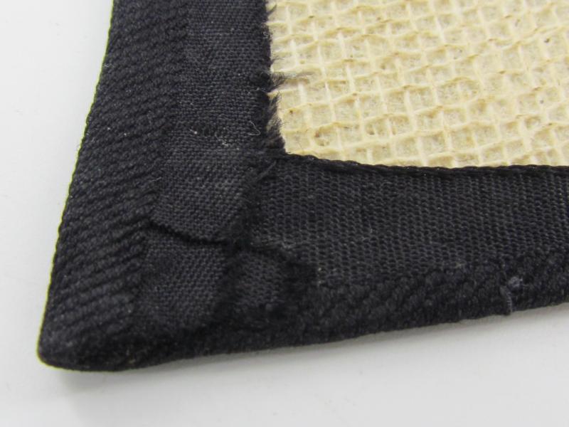 Waffen-SS ‘BeVo’ collar tab