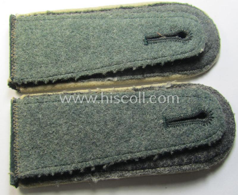 Attractive - and fully matching! - pair of WH (Heeres) NCO-type (ie. 'M36-/M40'-pattern) shoulderstraps as piped in the white- (ie. 'weisser'-) coloured branchcolour as was intended for usage by an: 'Unteroffizer eines Infanterie-Regiments'