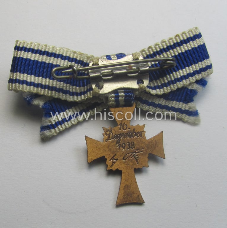 Nicely preserved, miniature of an: 'Ehrenkreuz der deutschen Mutter - dritte Stufe' (or: bronze-class mothers'-cross) being a (typical) non-maker-marked example