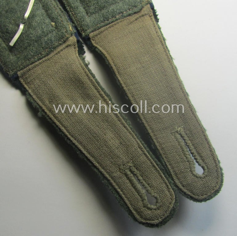 Pair of WH (Heeres), early-war period, 'M36- o. M40'-pattern (rounded-style and 'cyphered'!) NCO-type shoulderstraps as was intended for - and used by! - a: 'Feldwebel einer Sanitäts-Abtlgs.'