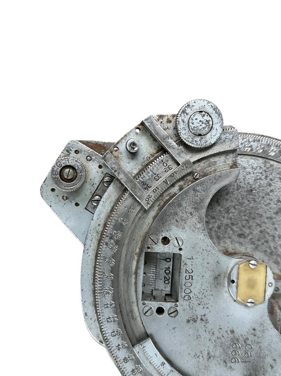 Wehrmacht 'Messdreieck 34' in Carrying Pouch