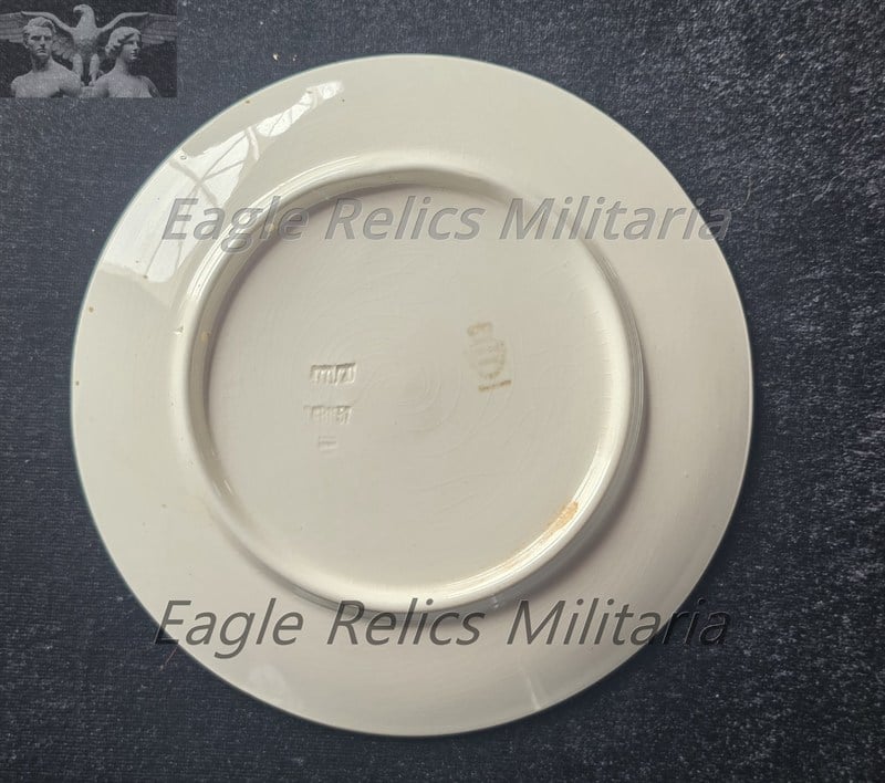 WHW Porcelain Christmas plate from the  Winterhilfswerk