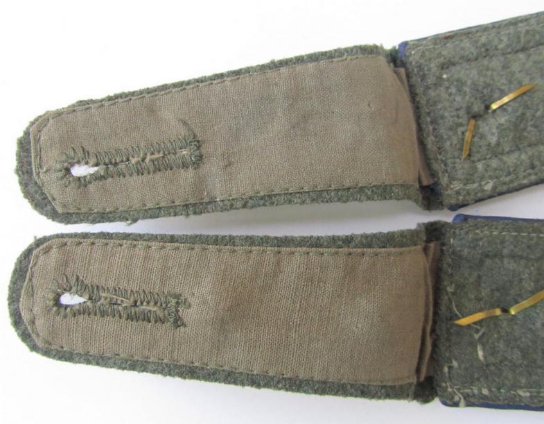 Attractive - and/or fully matching! - pair of (IMO mid- ie. later-war-period-) WH (Heeres) so-called: 'M43'-pattern-, NCO-type shoulderstraps, as was intended for - and worn by! - an: 'Oberfeldwebel eines Sanitäts-Abteilungs'