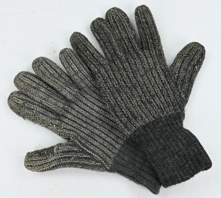 German WH EM Gloves
