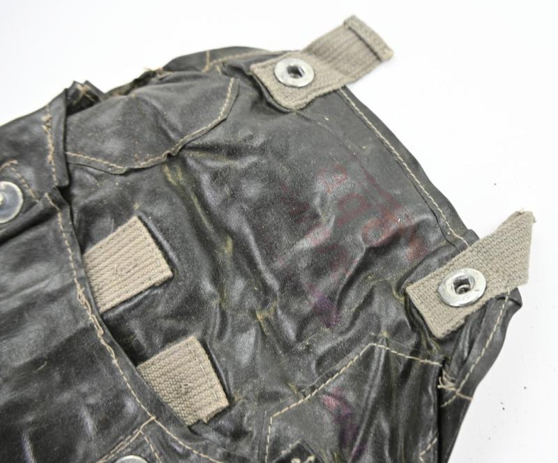 German WH M31 Gascape Pouch