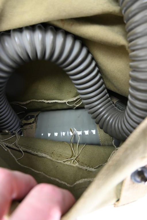 US WW2 MIVA 1 Army Service Gasmask in Carrying Pouch