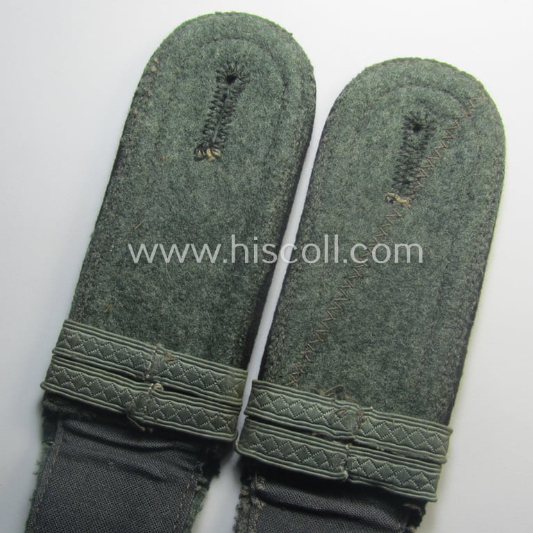 Pair of WH (Heeres) early- (ie. mid-) war-period- (ie. 'M40'- ie. 'M41'-pattern), 'standard-issued' NCO-type shoulderstraps as was intended for an: 'Unteroffizier u. Offiziersanwärter eines Pionier-Abts. o. Rgts.'
