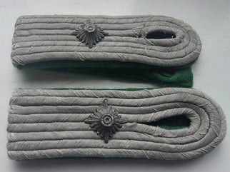 WWII Gebirgsjäger/Jäger officer shoulder boards