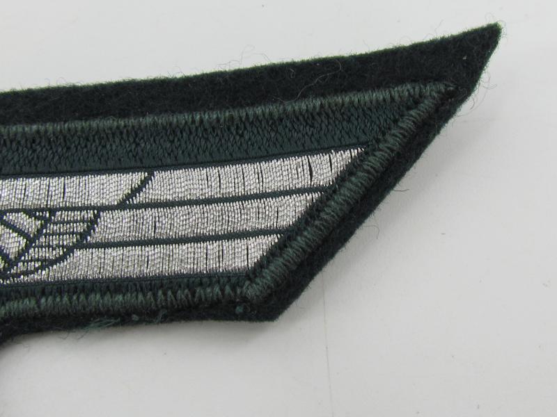 M38 army (Heer) ‘BeVo’ flatwire breast eagle