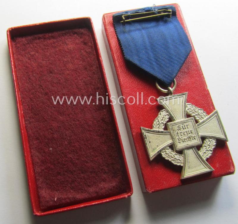 'Treuedienst Ehrenzeichen 2. Klasse' with its two-pieced etui