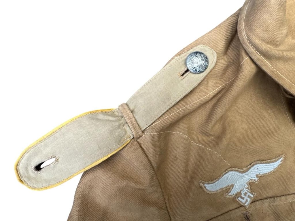 Luftwaffe 4 pocket tropical tunic with insignia, near mint condition