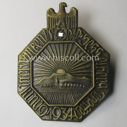 Commemorative, bronze-toned, N.S.D.A.P.-related 'tinnie' being a non-maker-marked example...