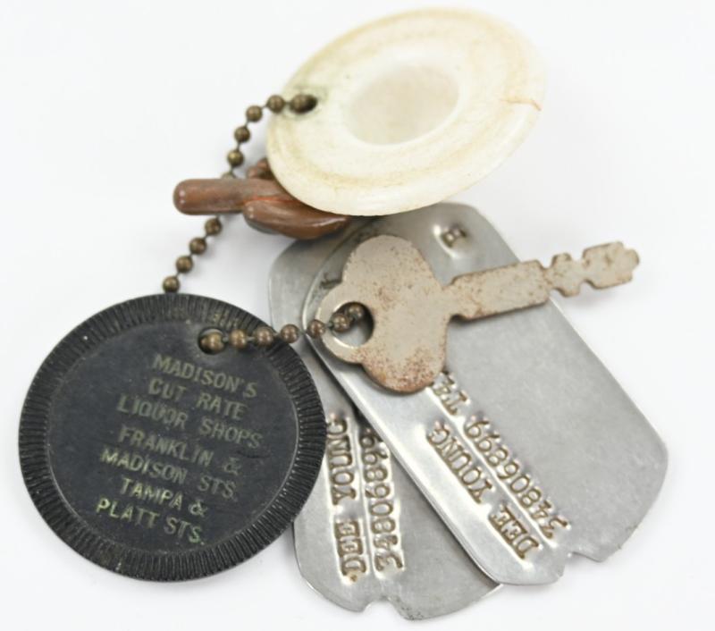 US WW2 Dog-tag Set 'Dee Young'