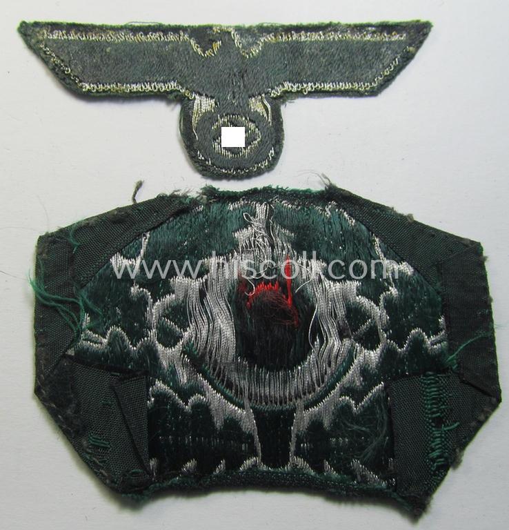 Attractive, WH (Heeres) officers'-type cap-eagle and cocarde (as executed in so-called: 'flat-wire'- ie. 'BeVo'-weave pattern) as was specifically intended for usage on the: WH 'Knautschmützen' ie. 'Alter-art'-visor-caps (ie. 'Schirmmützen...