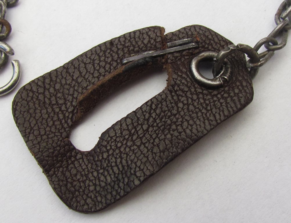 State Criminal Police (Staatliche Kriminalpolizei) ID disc hanger with chain