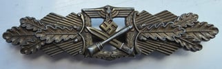 Reproduction Nahkampfspange (Close Combat Clasp) in bronze