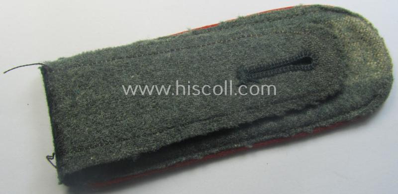 Single, pre- (ie. early-) war-period WH (Heeres) so-called: 'M36 o. 40'-pattern, EM-type shoulderstrap as was intended for - and with certainty worn by! - a: 'Soldat eines (Sturm)Artillerie Abts. o. Rgts.'