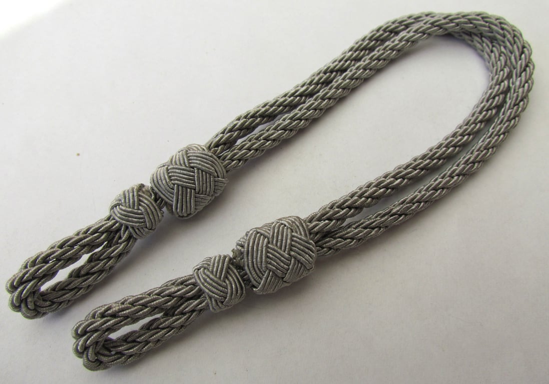 Wehrmacht Heer / Luftwaffe Officer’s Visor Cap Cord