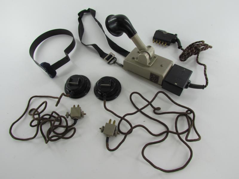 Wehrmacht Brustmikrofon 33 in Original Pouch...Rare!
