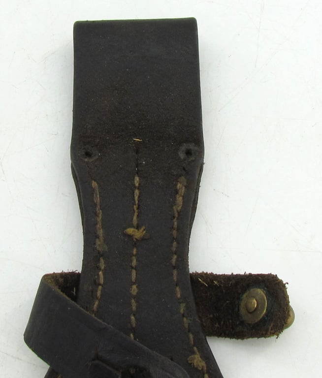 Early K98 leather bayonet frog