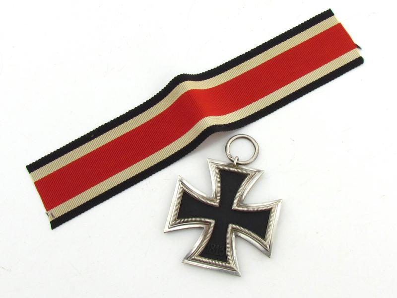 WWII Iron Cross Second Class ( EK2 ) maker 55